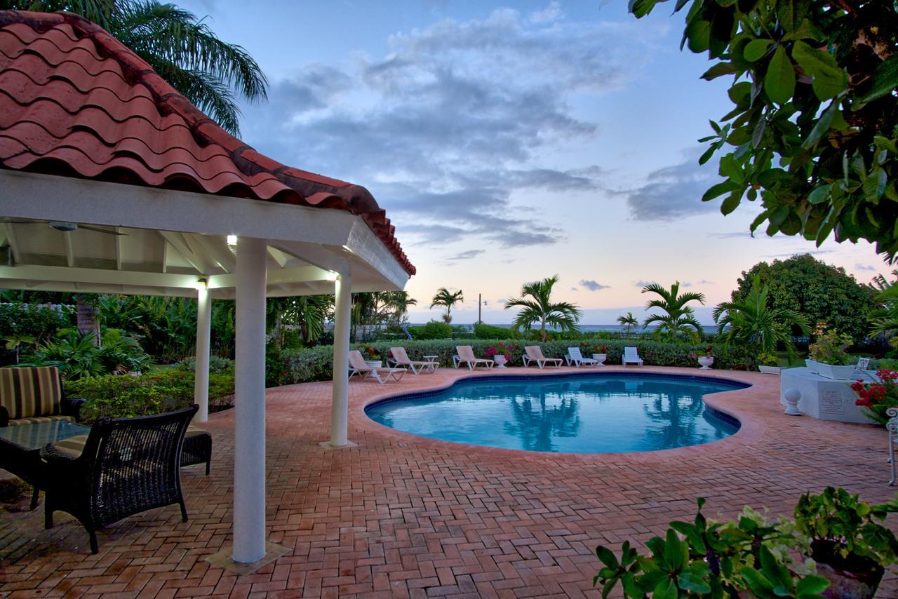 Sunspot Villa Runaway Bay Esterno foto