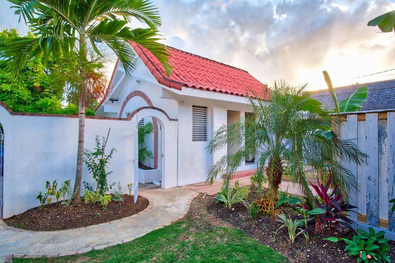Sunspot Villa Runaway Bay Esterno foto