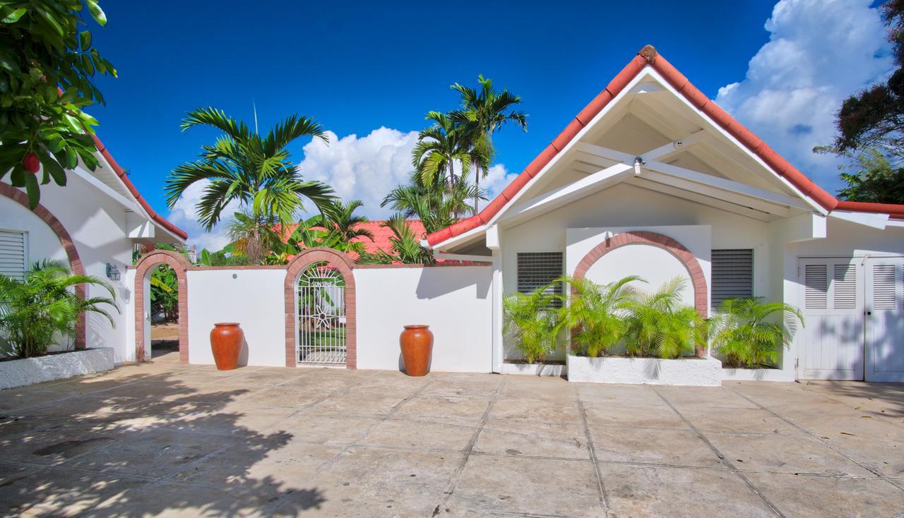 Sunspot Villa Runaway Bay Esterno foto