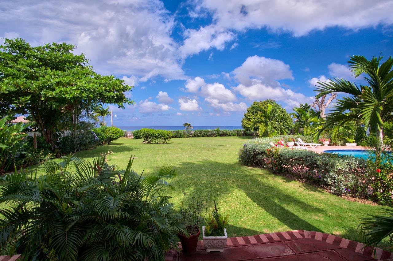Sunspot Villa Runaway Bay Esterno foto