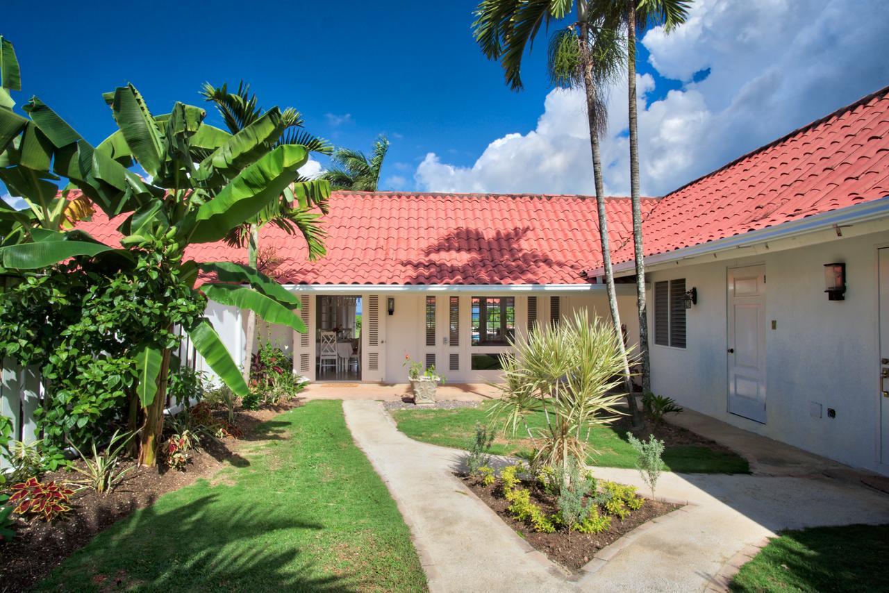 Sunspot Villa Runaway Bay Esterno foto